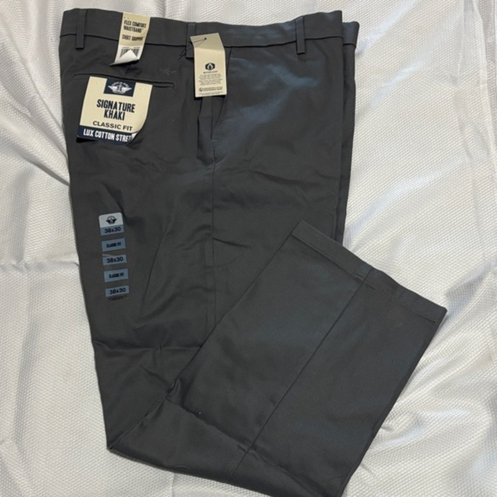 NWT Dockers Men's Chinos - Charcoal